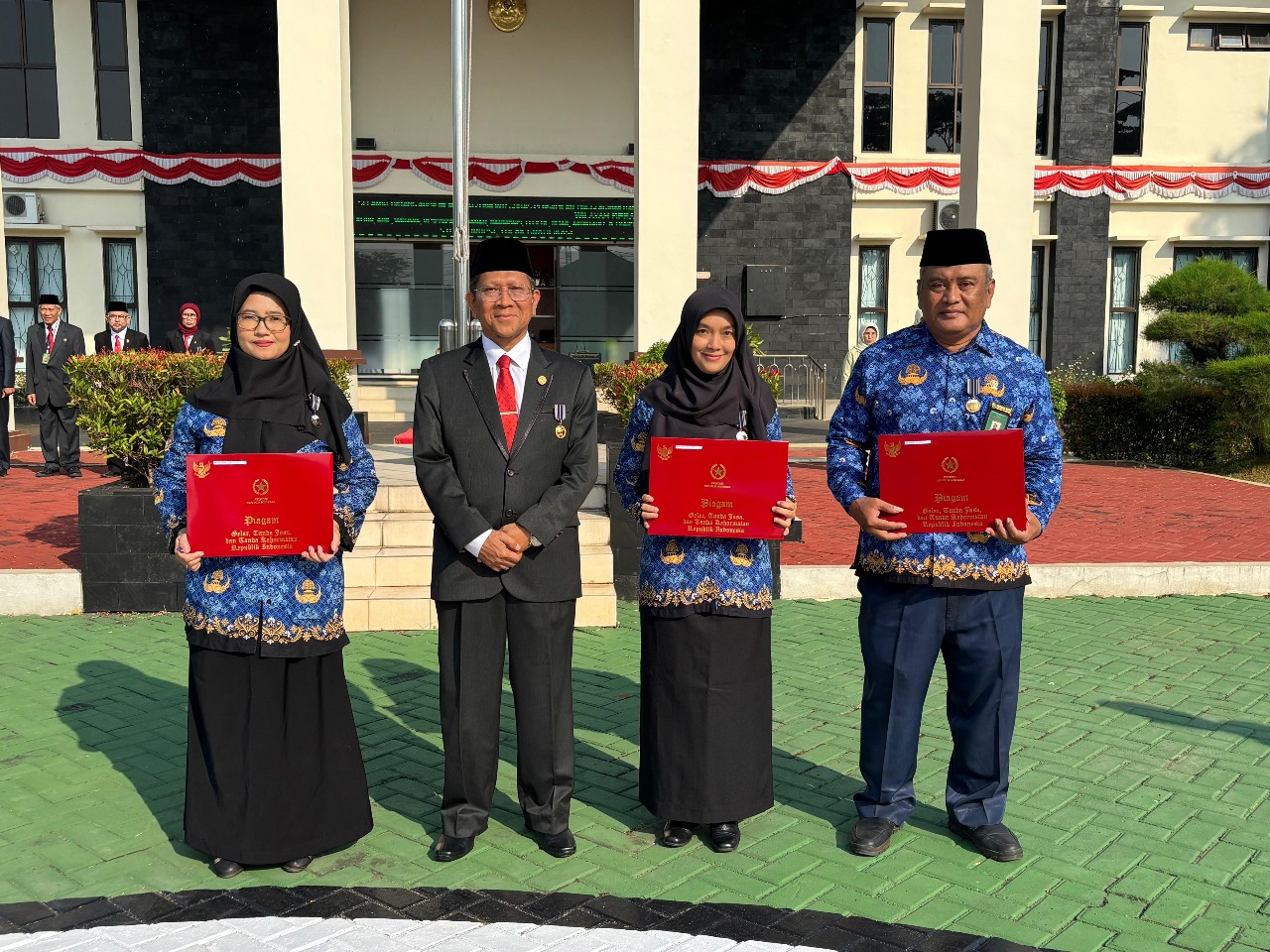 Pembagian satya lencana PTA Banten 2025